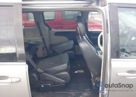 2014 Chrysler Town & Country Touring from USA, damaged, VIN 2C4RC1BG7ER243073